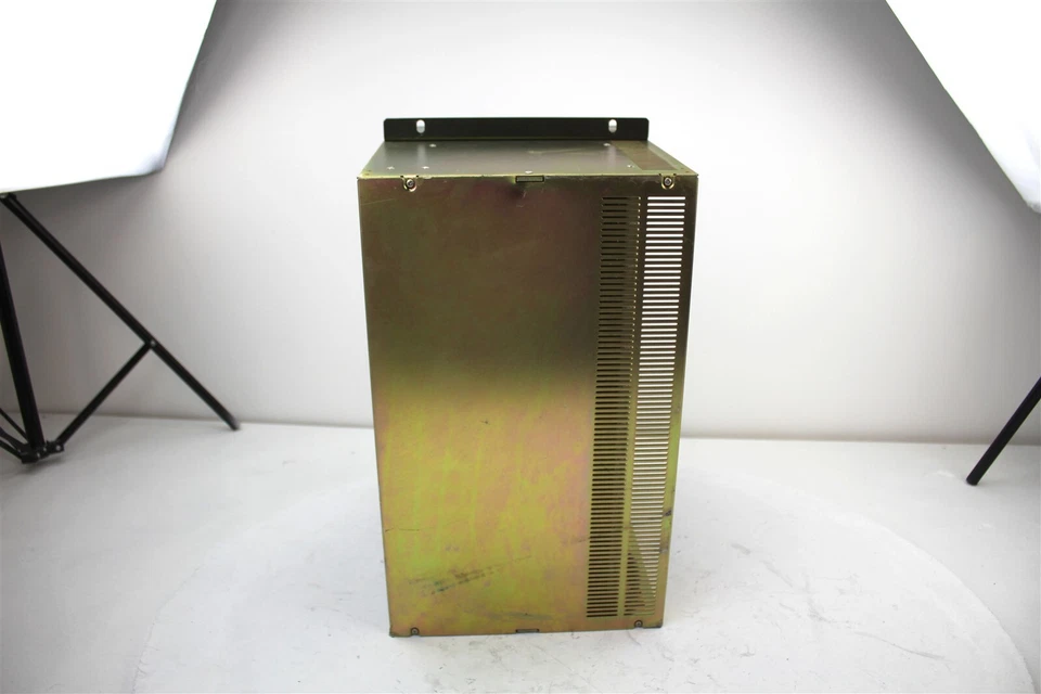 Unidad de control de campo Yokogawa MFCU con módulos VM2*D VM1*D ST5*A NP54*C PS31*A Foto 3 de 4