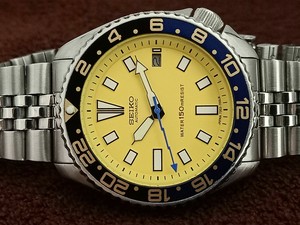 seiko yellow face watch