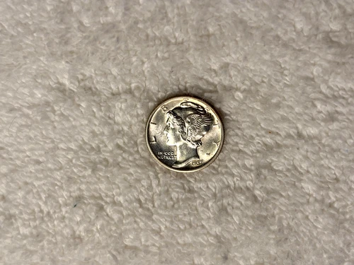 1937-D Brilliant Uncirculated Silver Mercury Dime w/FSB... NICE GEM! See Photos.