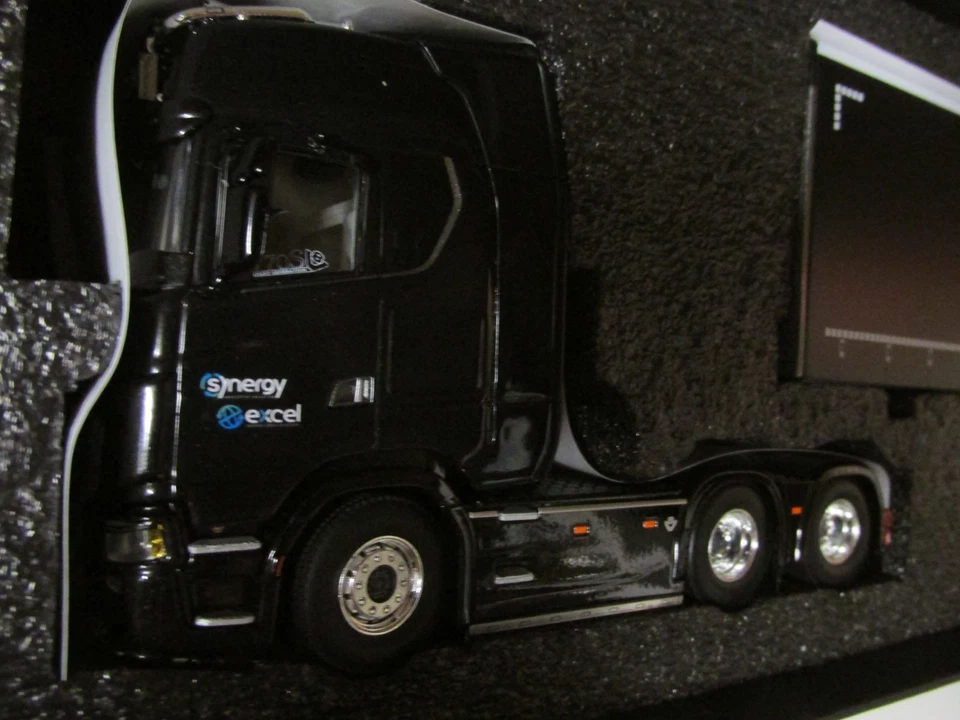 WSI SCANIA 770S + C/SIDE TRAILER - SYNERGY EXCEL - LTD EDITION - 1:50. - Image 2 of 4