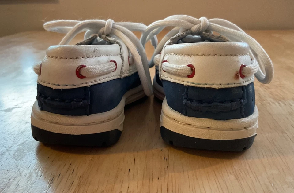 Timberland 婴儿鞋 6 码蓝色白色红色系带皮革船鞋经典 — 第 4/4 张图片