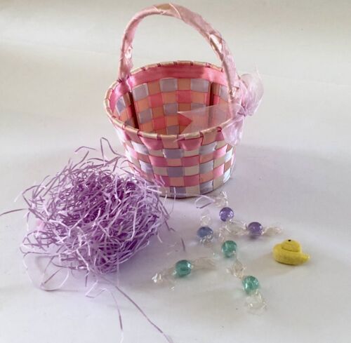 American Girl Today, Pleasant Company  Easter Basket, 2001.  Retired.  EUC - Picture 1 of 5
