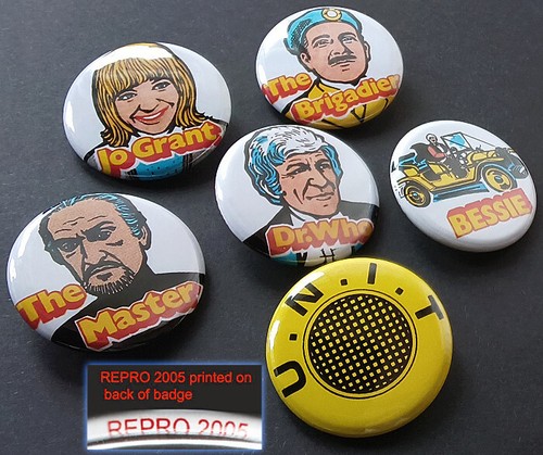 SUGAR SMACKS DOCTOR WHO Set of 6 CLASSIC 32mm size RETRO REPRO BADGES! - Picture 2 of 3