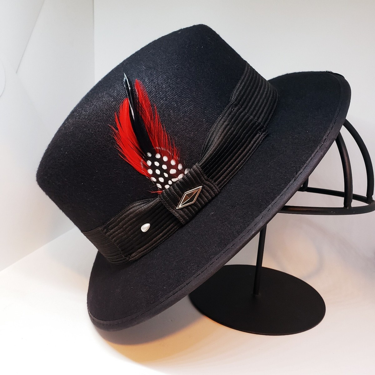 PRETTY RED FABRIC VINTAGE FEDORA WITH TOPSTITCHING AND BLACK FEATHER TRIM Red Wide Brim Fedora - Etsy main image 4