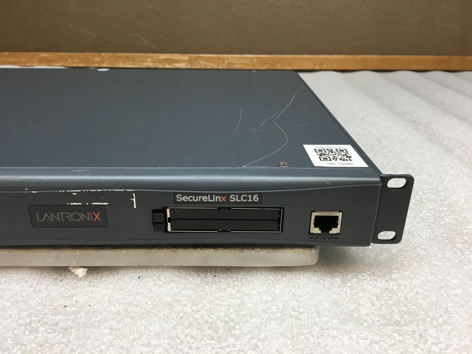 Lantronix SLC01612N-02 16 Port SecureLinx SLC16 Console Manager with Rack Ears - Image 3 of 4