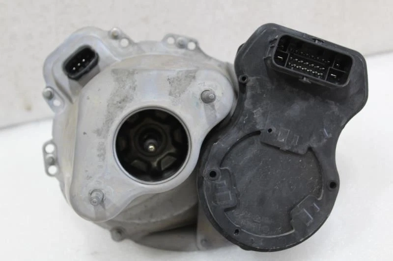 2020 2021 2022 2023 TESLA MODELO Y MONTAJE REFUERZO FRENO 1188671-00-A Foto 3 de 4