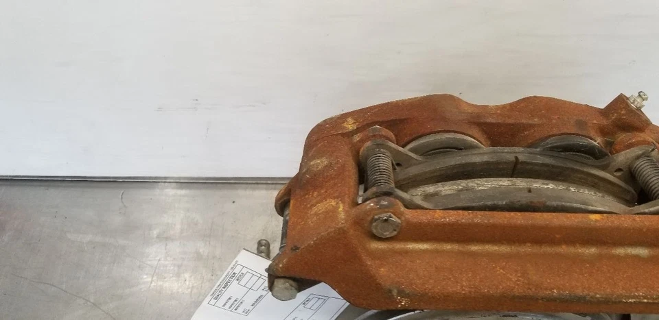 PINZA FRENO DELANTERO IZQUIERDO FORD F250 RANGER XLT 71 Foto 2 de 4