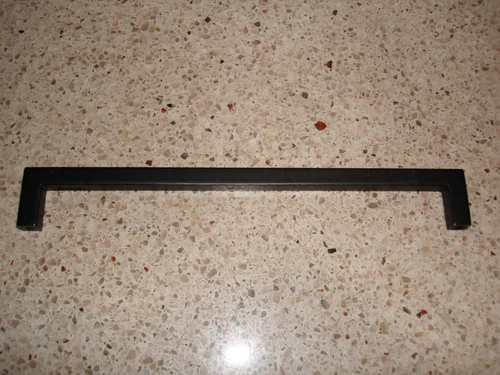 NEW Top Knobs M1153 Square Bar Pull 8 13/16" C-C - Flat Black - Picture 6 of 9