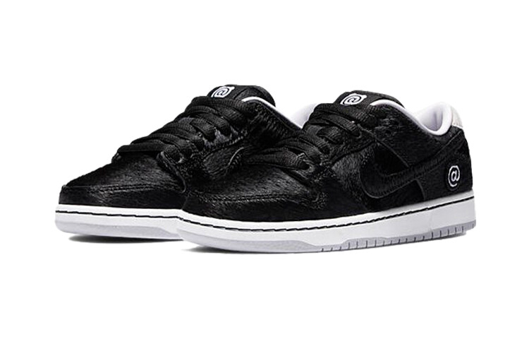 公式正規品!★SB DUNK LOW MEDICOM BE RBRICK1 Nike Dunk Low SB x Medicom Toy BE@RBRICK DC1630-001 | eBay