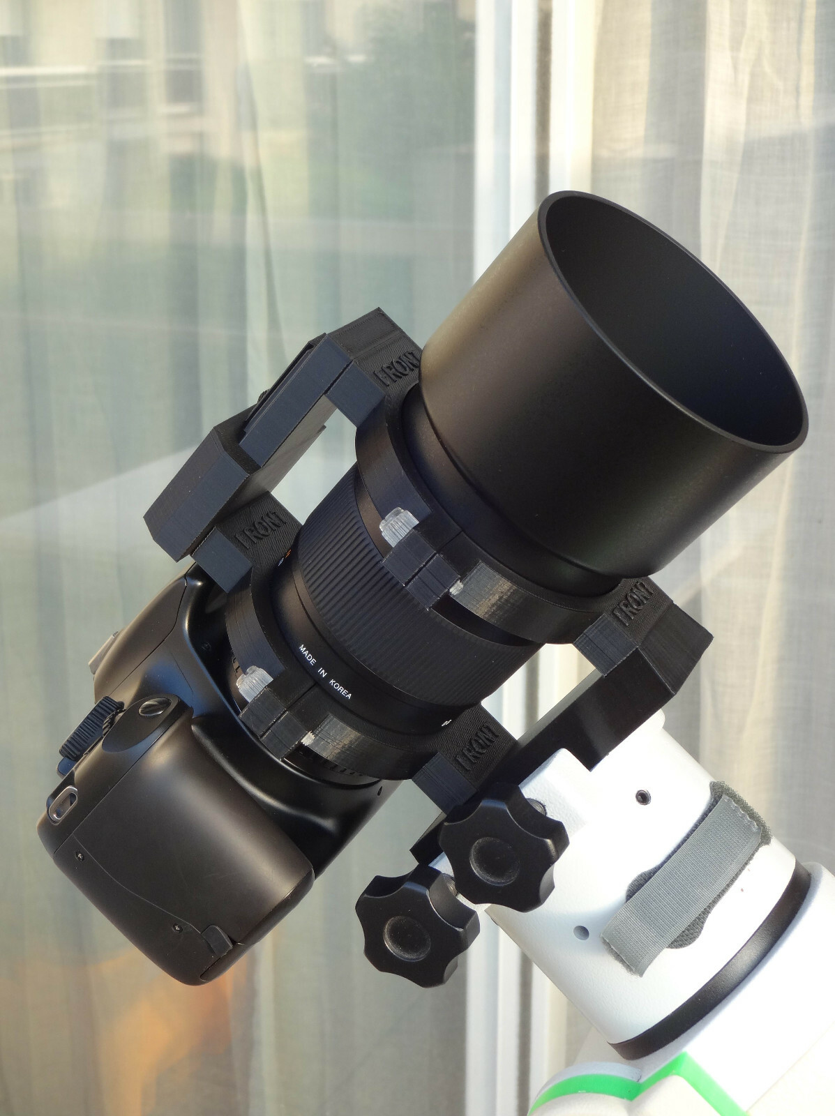 Fixation antibougé pour objectif astro Samyang 135mm f2
