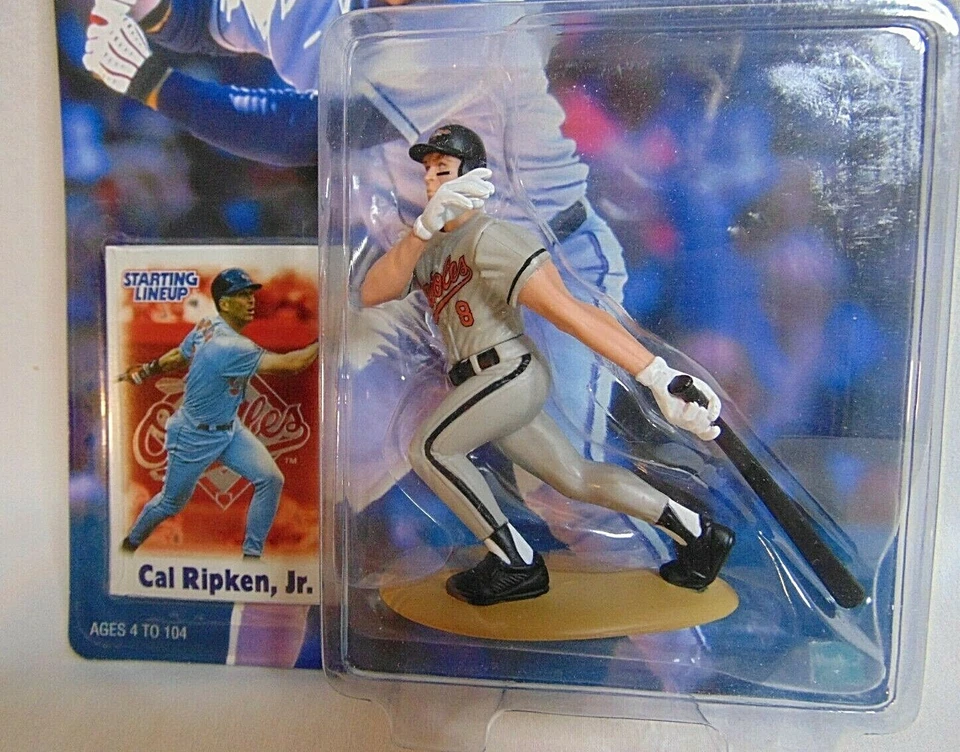 Cal Ripken Jr MLB VTG Starting Lineup Hasbro 2000 Action Figure Trading Card NIB - Image 2 of 3