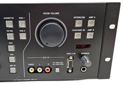Tascam AV-452 Mixer / Amplifier - Picture 3 of 10
