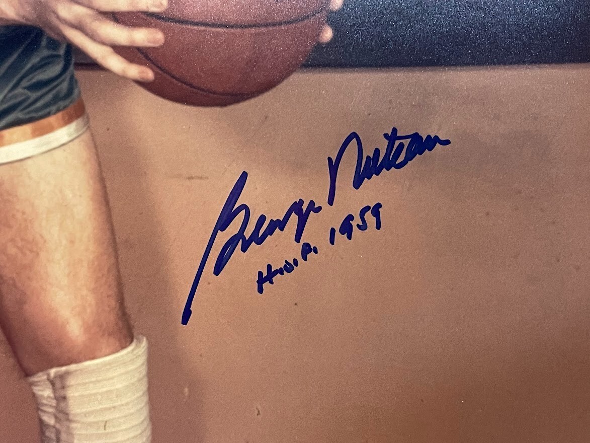 RARE George Mikan HOF 1959 AUTOGRAPHED 16x20 Photo, Minneapolis