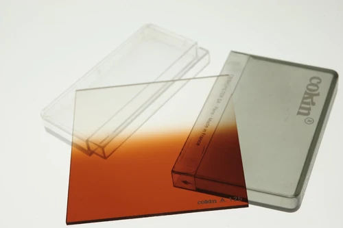 Cokin A125 Gradual T2 filter. In EXC+ condition.