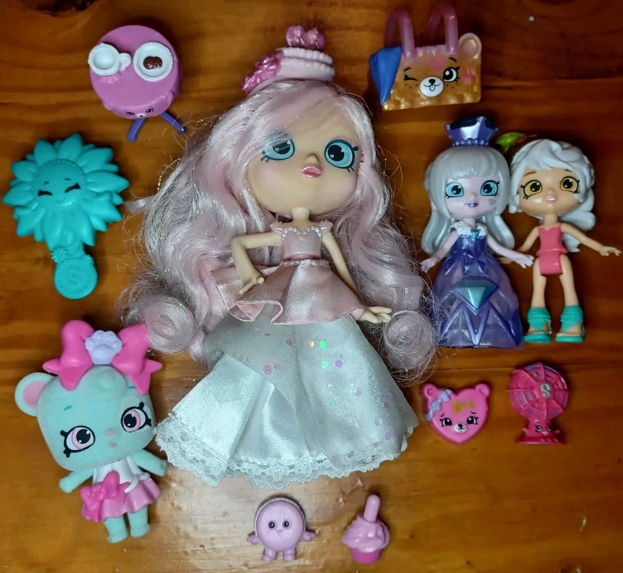 Moose Mixed Misc Lot Shopkins Shoppies Bridie Bride Doll Accessories