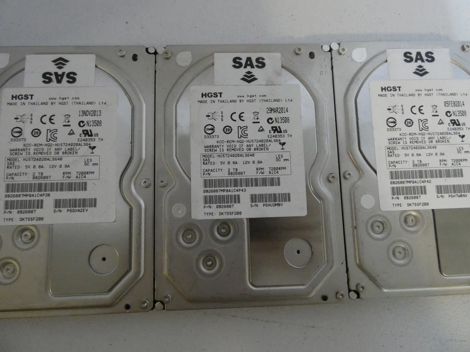 3 HGST Ultrastar 2Tb 7.2K SAS 6Gbps 3.5" Hard Drive HUS724020ALS640 0B26887 Lot - Image 2 of 3