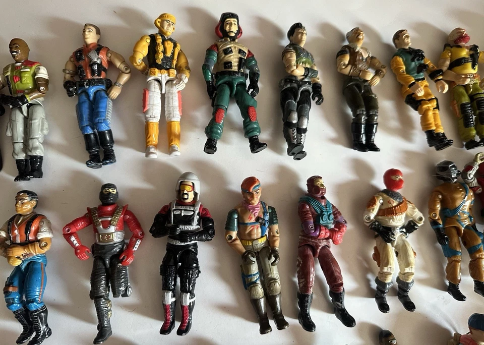 HUGE LOT VINTAGE 3.75" GI JOE ARAH 32 ACTION FIGURES HASBRO 1980s - Image 3 of 4