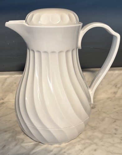 connoisserve white swirl insulated coffee tea server carafe 40 oz