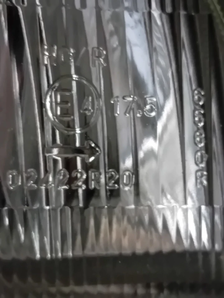 Honda CRX,Civic EE,EF 1987-91 R. H. Headlight; OEM Stanley 6560R. Glass. - Image 4 of 4