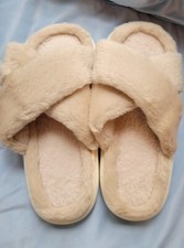 LARGE COMFY SLIPPERS - NEW - SIZE 42-43 - FREE SHIPPING