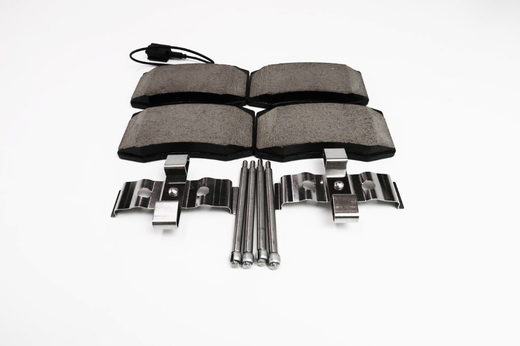 Maserati Quattroporte GTS 3.8 V8 front rear brake pads & rotors TopEuro #1553