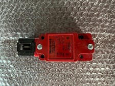HONEYWELL MICRO SWITCH GKBA3L7 Safety Interlock Switch