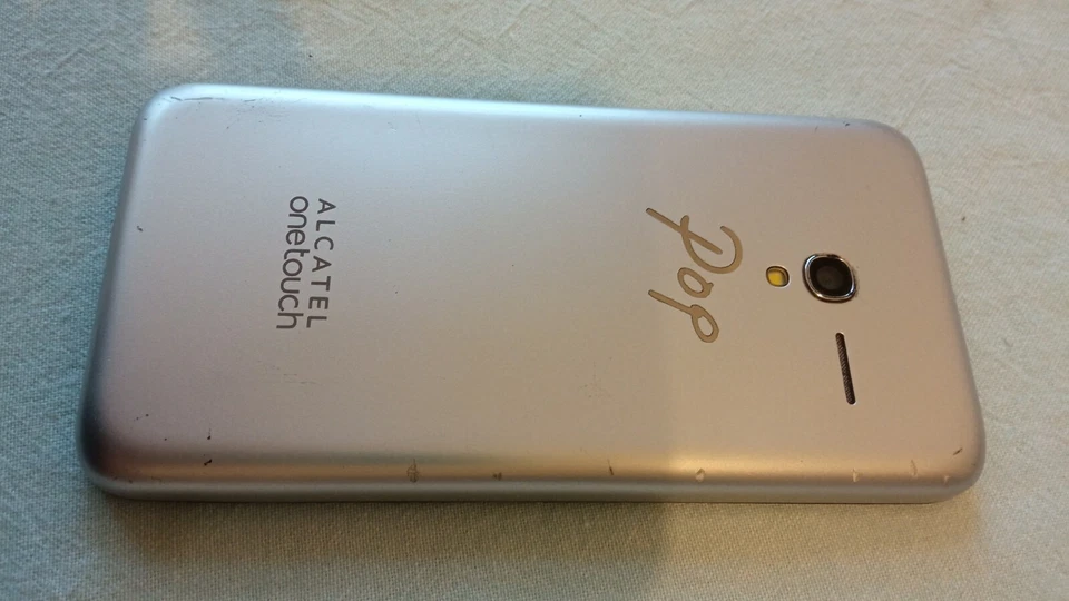 Alcatel onetouch "pop3" usato ma in buone condizioni. 8GB - Immagine 2 di 3