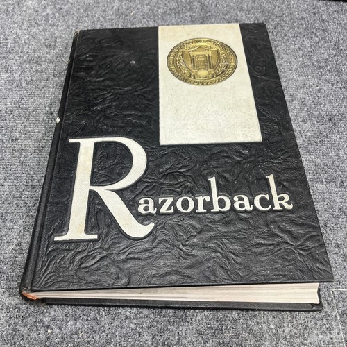 University of Arkansas 1964 Razorback Yearbook Annual Fayetteville