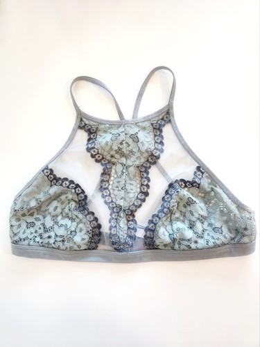 Victoria’s Secret Body by Victoria Wireless Bralette High Neck Lace Sz Medium - Picture 9 of 13
