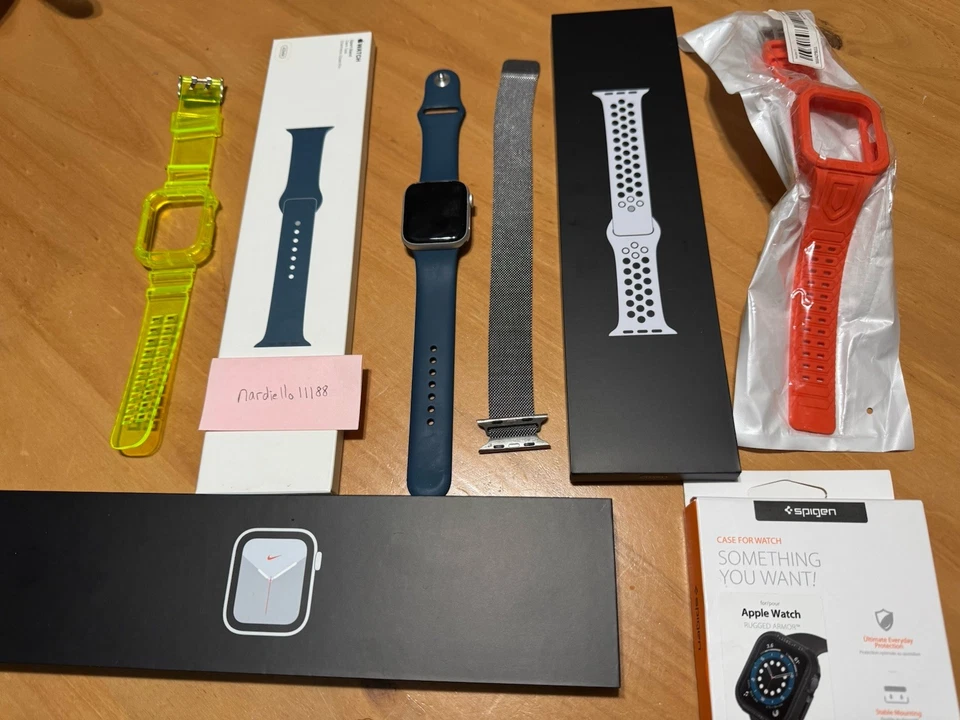 Apple Watch SE Nike A2352 44mm GPS - Excelente Estado Foto 2 de 4