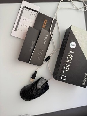 Glorious Gaming Model O Wired Gaming Mouse   superleichtes Glossy Black