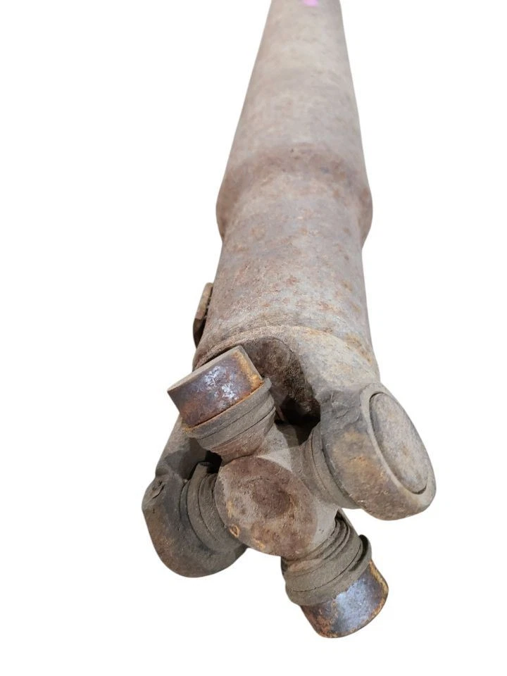 Rear Drive Shaft 4WD 131.5" Wb Fits 88-98 CHEVROLET 1500 PICKUP 612092 - Image 3 of 4