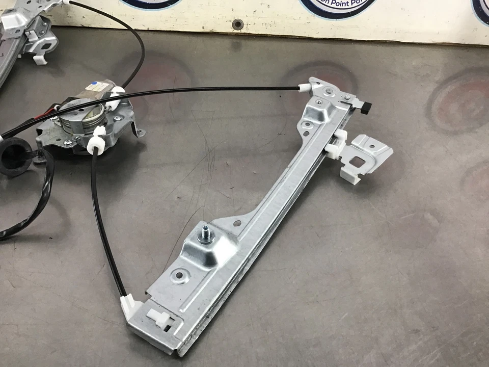 2003 Nissan 350Z Driver Left Window Regulator Motor OEM 15BB7DA - Imagem 4 de 4