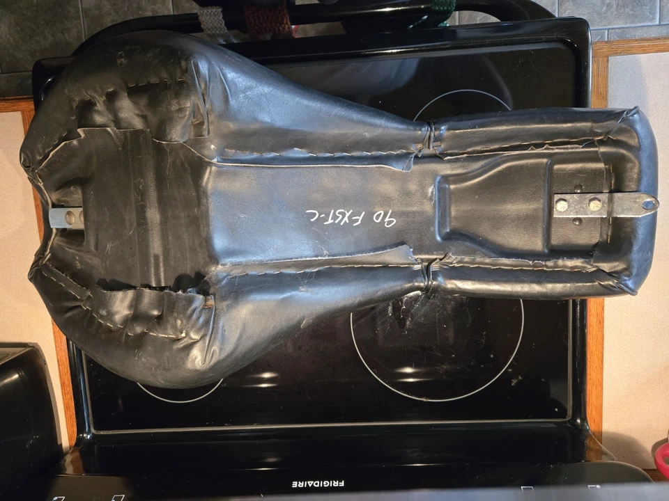 Asiento Harley Davidson Softail. Se adapta a Softails de la era Evo, '84-'99 Foto 4 de 4
