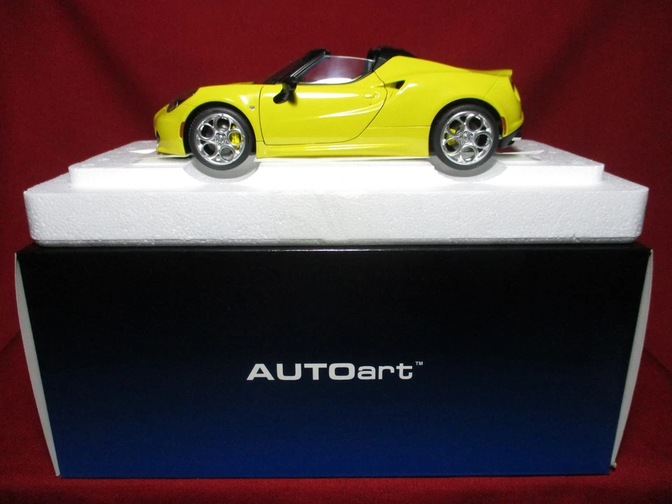 1:18 Scale Alfa Romeo 4C Spider Yellow Autoart Diecast Model Car Minichamps - image 2 of 4