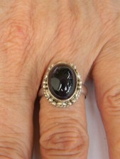 Vintage Sterling Silver 925 Oval Amethyst w/Roped Bezel Accent Band Ring Sz 9