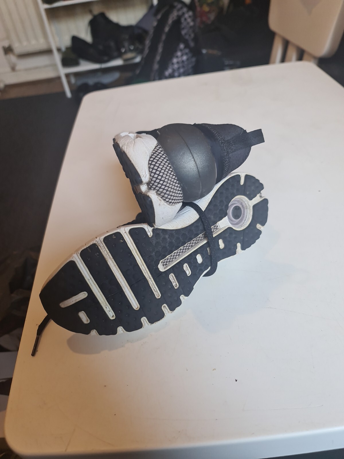 Picture 18 of 24