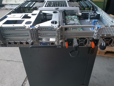 DELL Poweredge R820 4x8 Core Xeon 2.2ghz E5-4620 / 256gb RAM/8 x