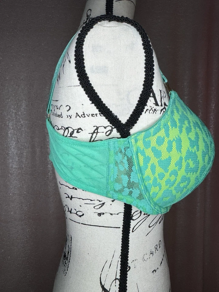 Victoria’s Secret VERY SEXY padded Demi Bra 38D Green Yellow Aqua Leopard Lace - Image 2 of 4