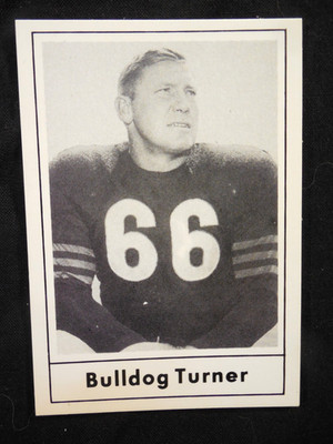 1977 Touchdown Club card #32 Clyde Bulldog Turner Chicago Bears HOFer