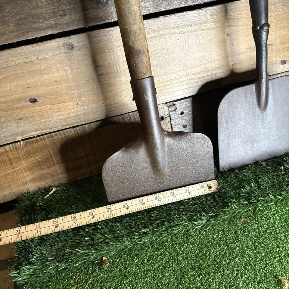 Lote de 2 cabezales de pala de ceniza de carbón vintage • Herramienta industrial de metal para decoración Foto 2 de 4