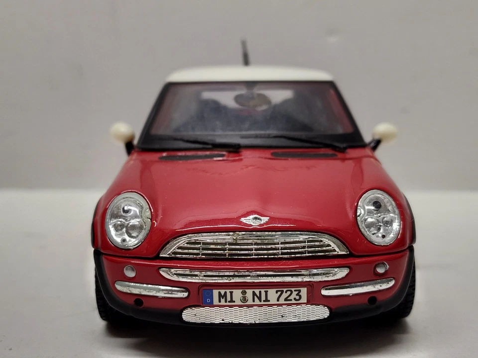 Maisto Red Mini Cooper x3 Three sizes 1:24 1:36 1:64 Diecast Toy Cars - Image 3 of 4