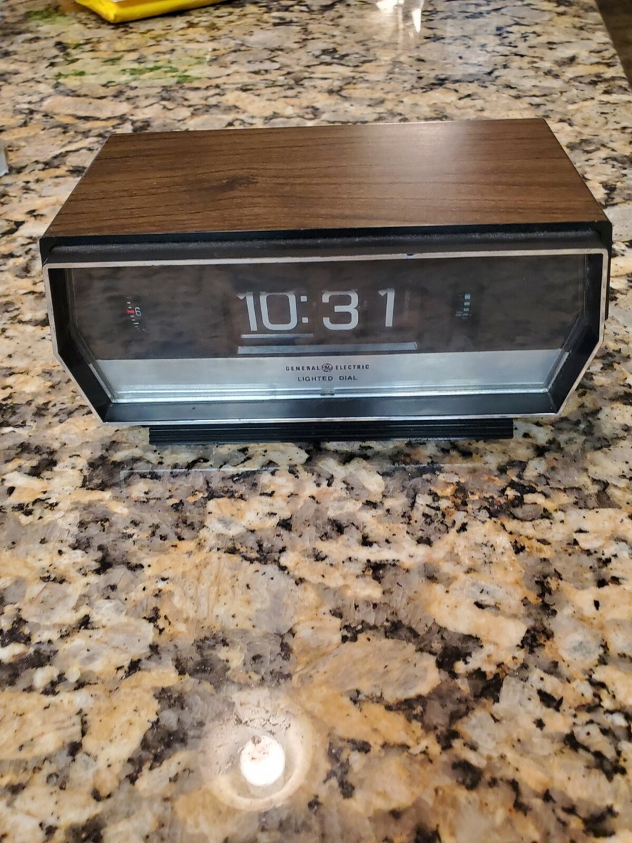 Vintage General Electric Rotating Flip Clock GE Alarm