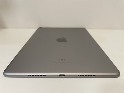 Apple iPad Pro 1st Gen. 256GB, Wi-Fi, 10.5 in - Space Gray