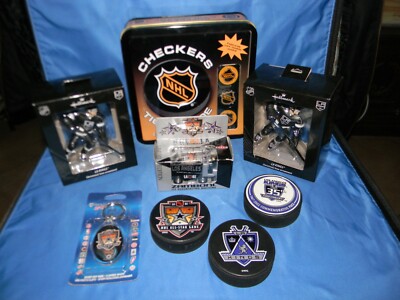NHL LA Kings Souvenir Puck Checkers Game Ornaments Magazine Build a Bear LOT