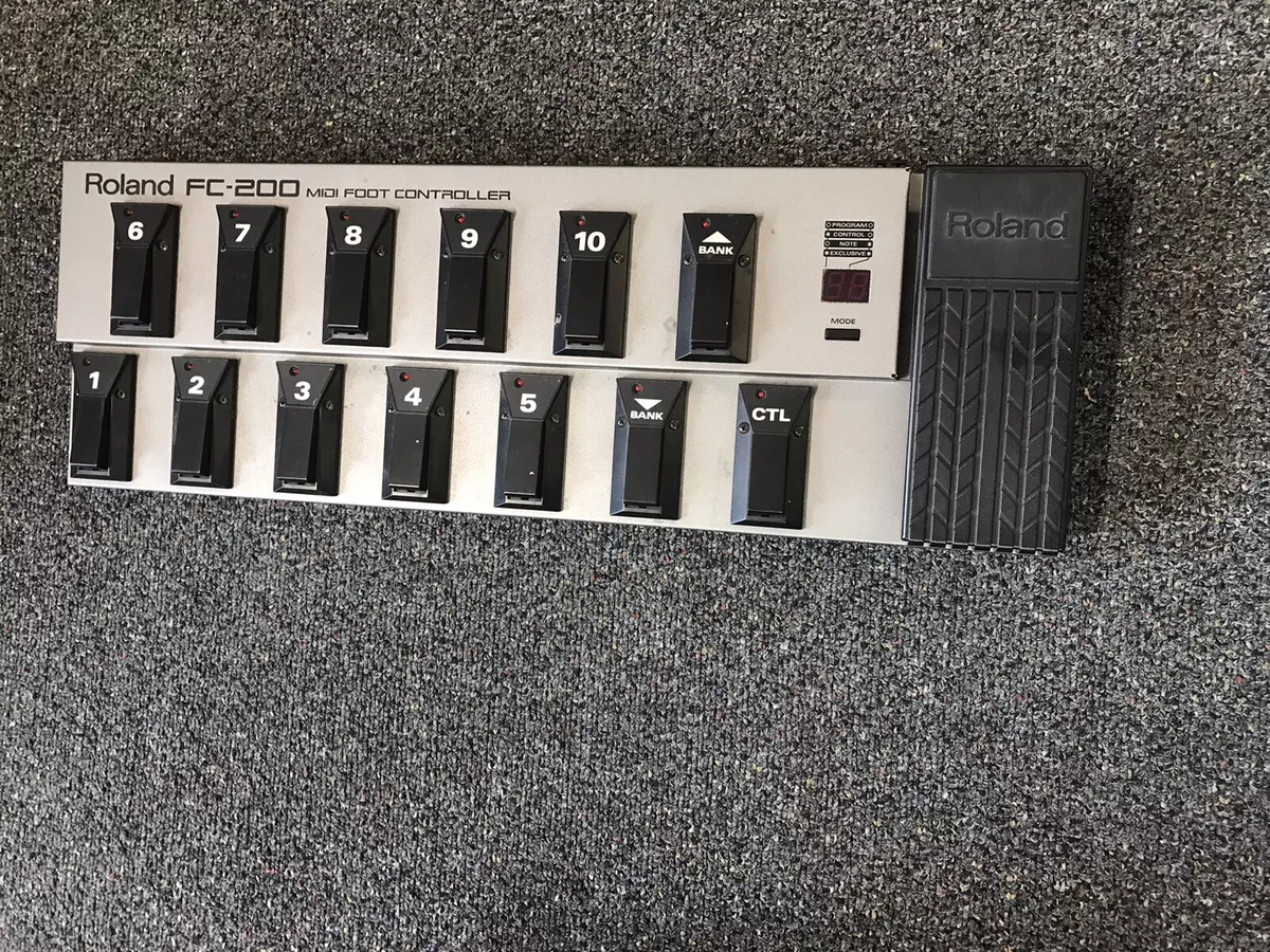 Roland FC-200 midi foot controller in excellent condition fully functional.