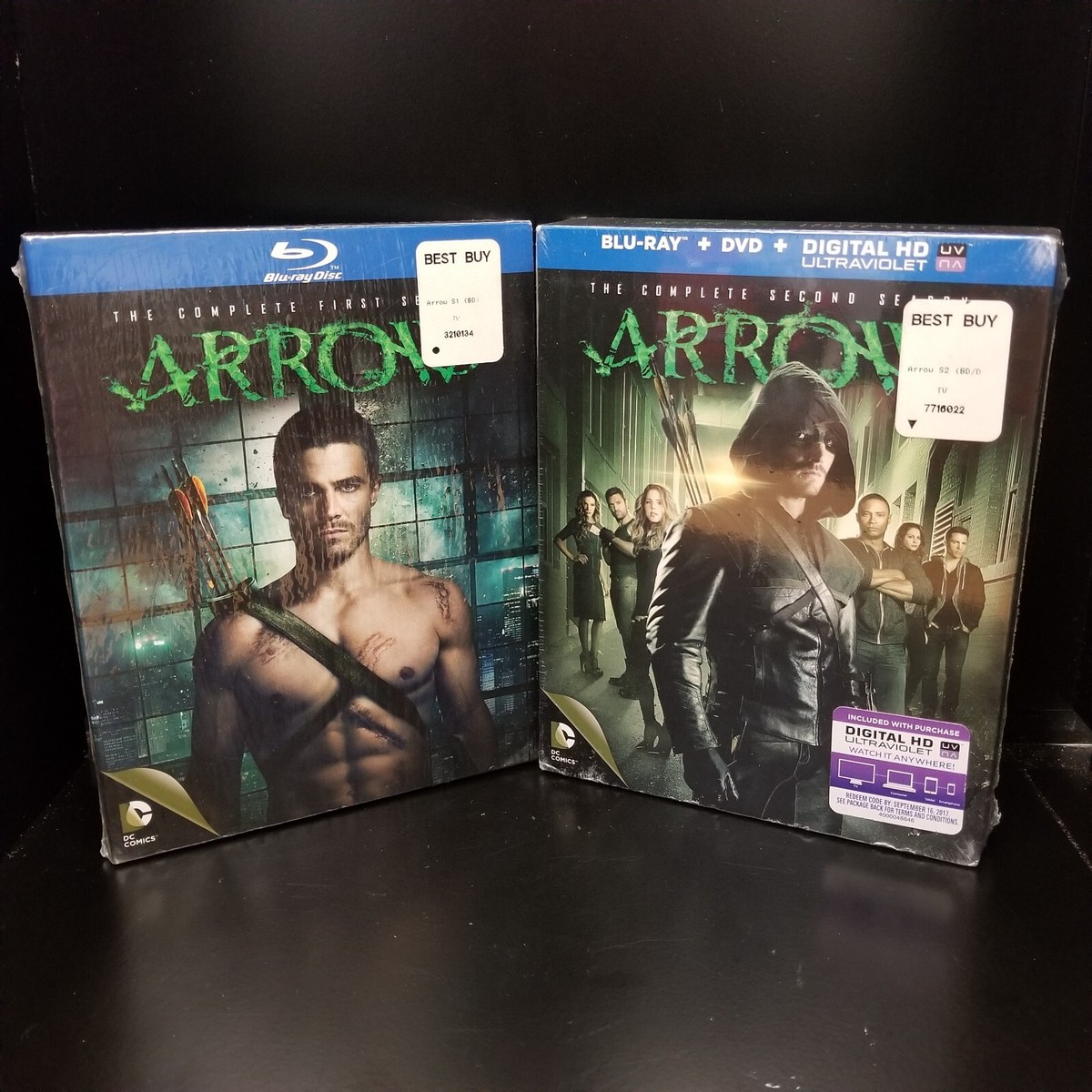 New Arrow: The Complete First Season 1 + Second Season 2 Blu
