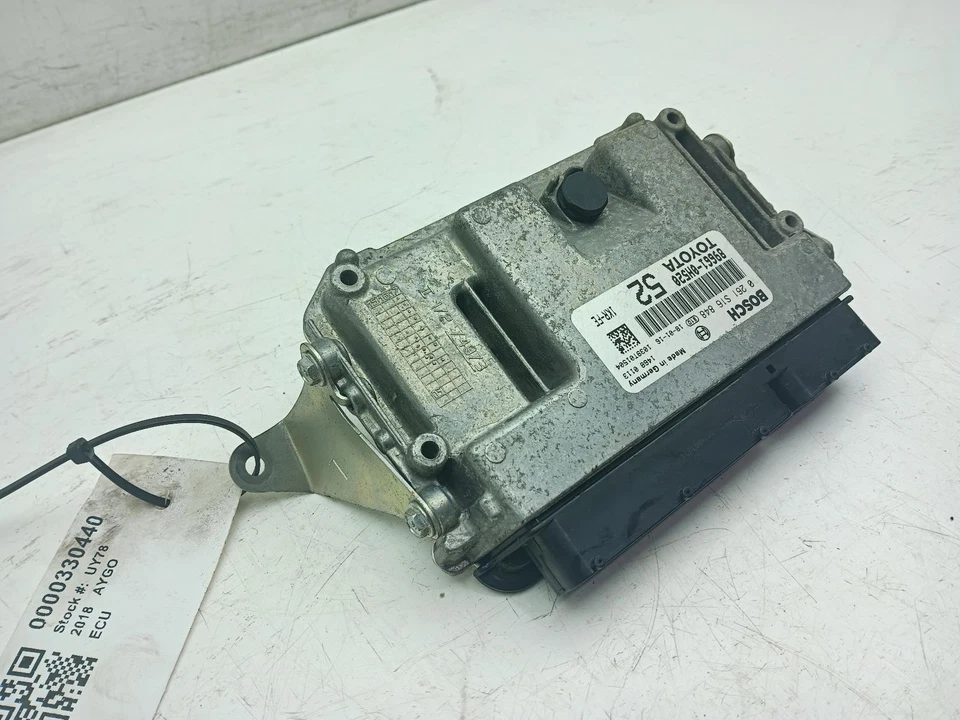 TOYOTA AYGO ENGINE 1KR-FE CONTROL MODULE ECU 896610H520 MK2 2014 - 2018 - Image 2 of 4