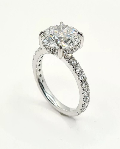 2.25Ct Certified Round Cut White Diamond 14K White Gold Engagement Ring - Picture 2 of 10