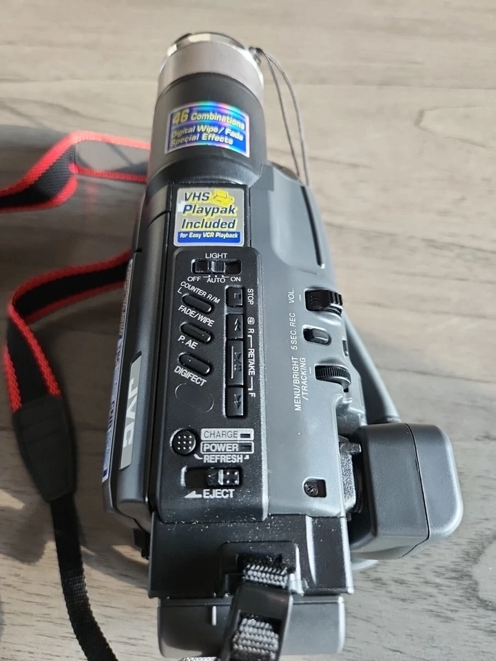 JVC Camcorder Camera Super VHS ET Compact 400x Zoom GR-SXM340U Not Tested - Image 4 of 4